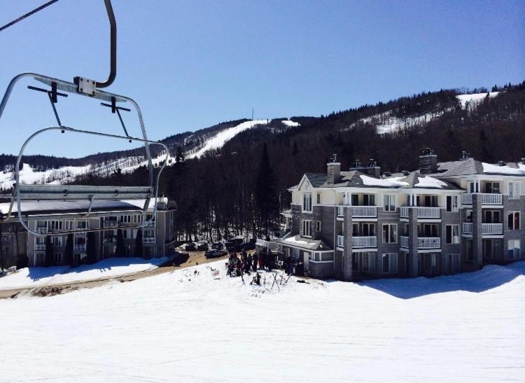 Condo Loft Ski In - Ski Out A Stoneham Kültér fotó